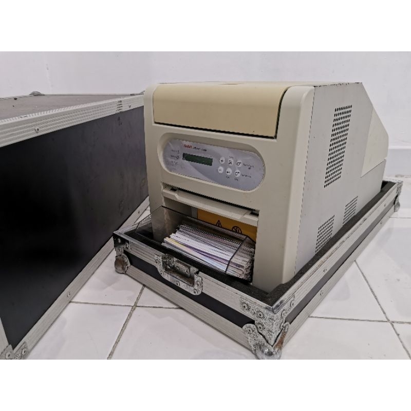 KODAK 605 PHOTO PRINTER PHOTOBOOTH