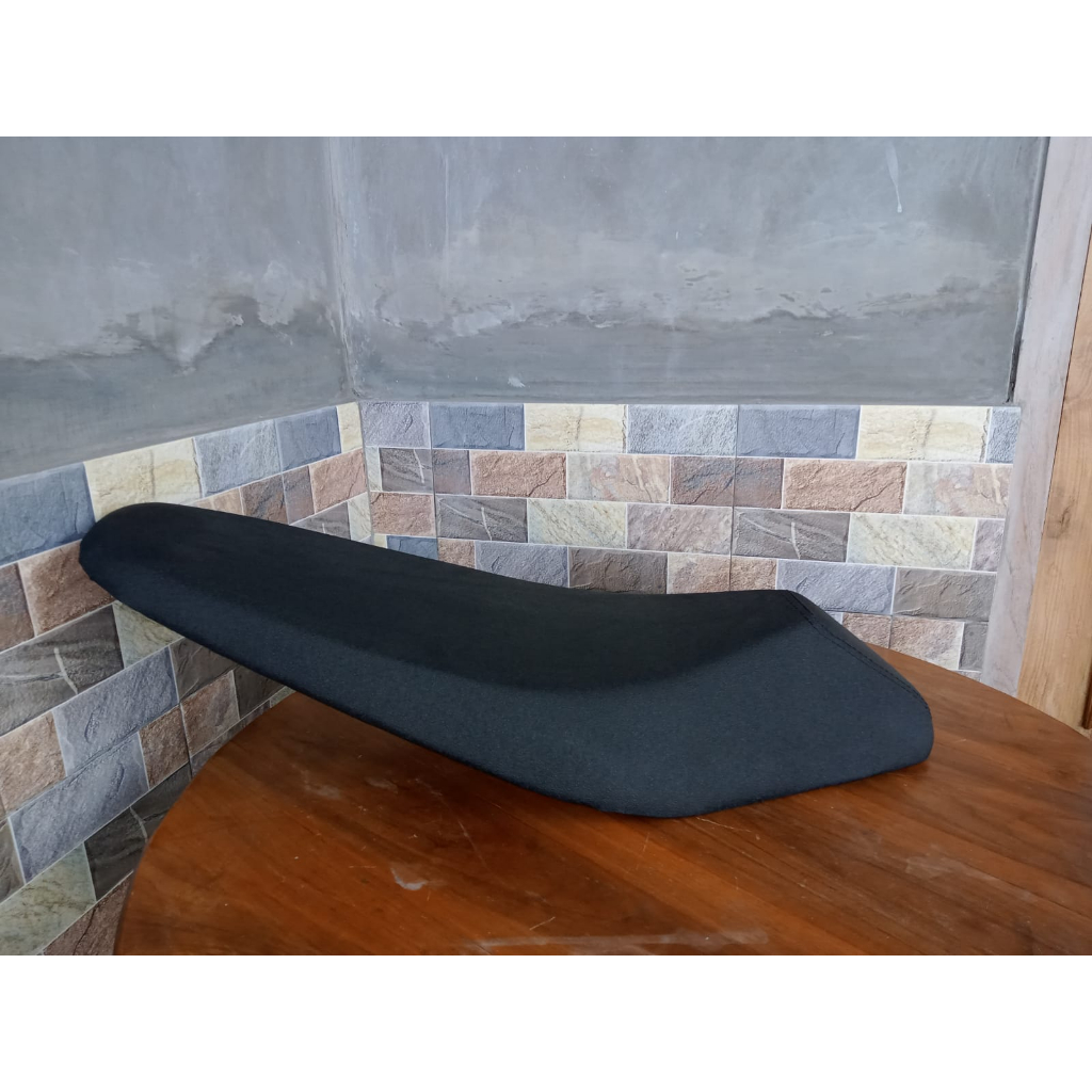 Jok beat esp-jok beat new roadrace-jok beat esp model roadrace kulit amplas hitam polos