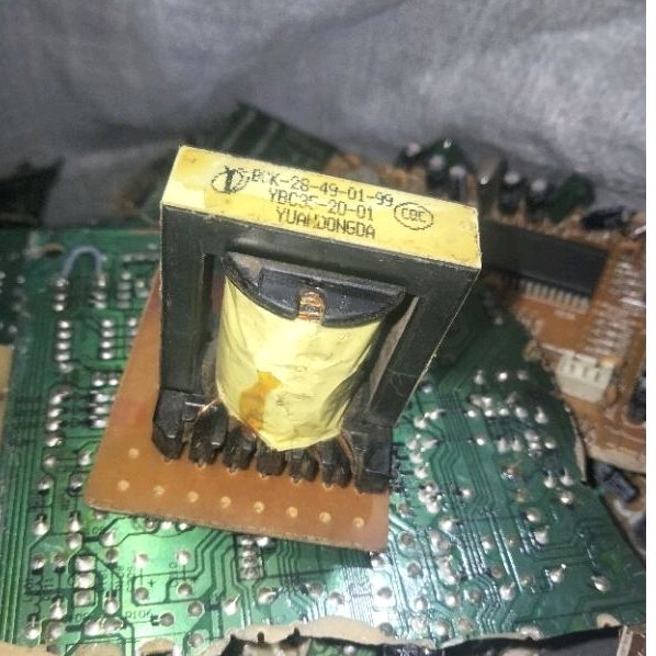 trapo yoke copotan tv cina