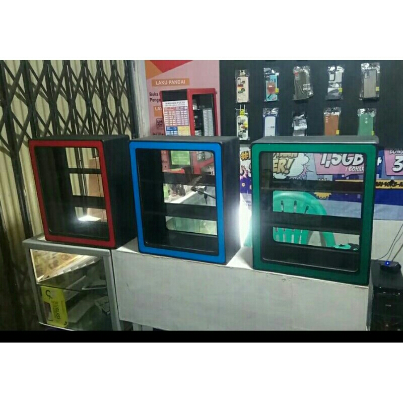 Etalase / Rak Display / Etalase R0k0k / Etalase Parfum, Kosmetik, Accesories dll
