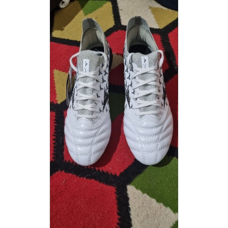 Sepatu bola Second Mizuno Morelia Size 41 Second