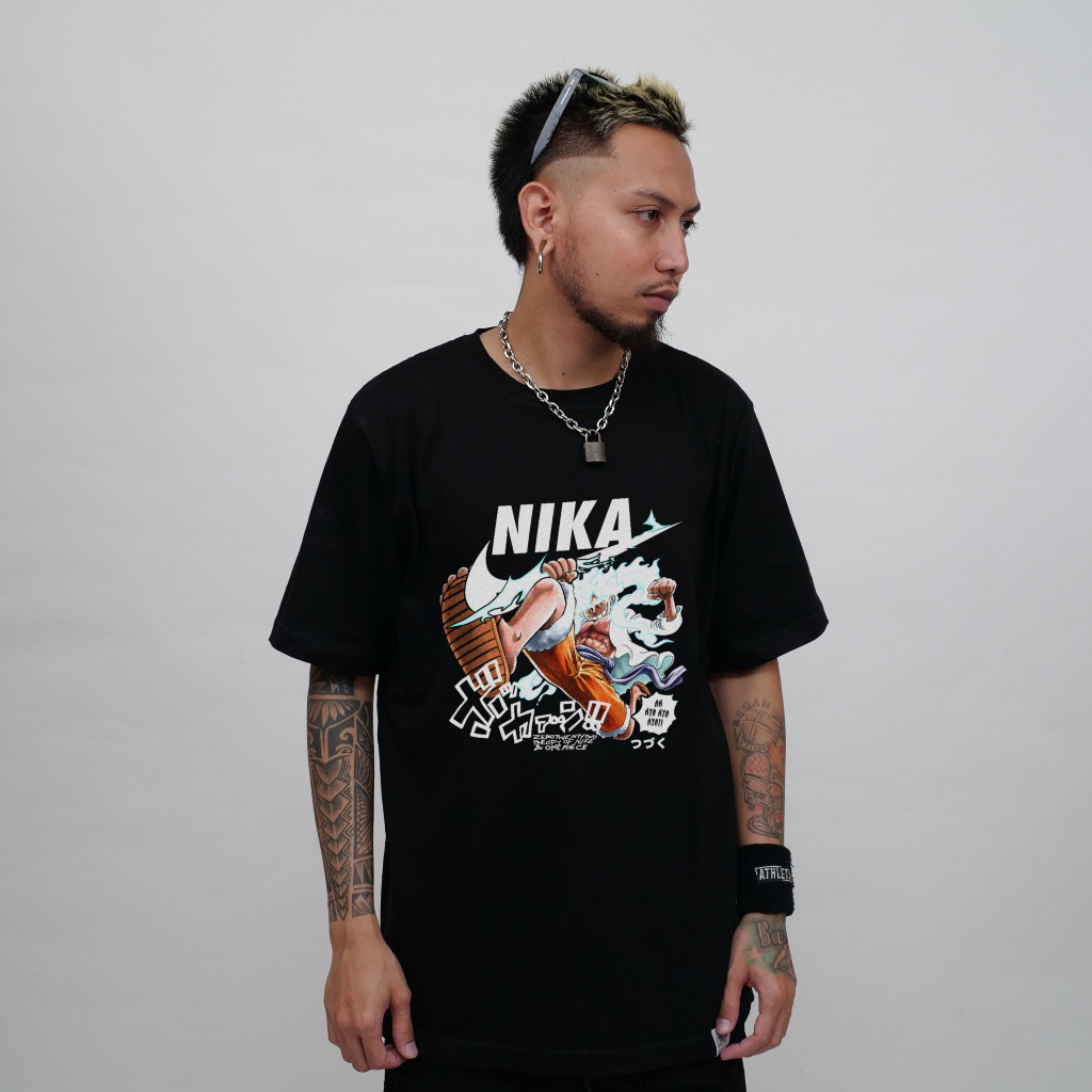 Kaos Distro Parodi ZeroTwentyTwo T-Shirt NIKA Luffy Gear 5th One Piece Black | Baju Pria Lucu Parody Plesetan Anime Manga-1