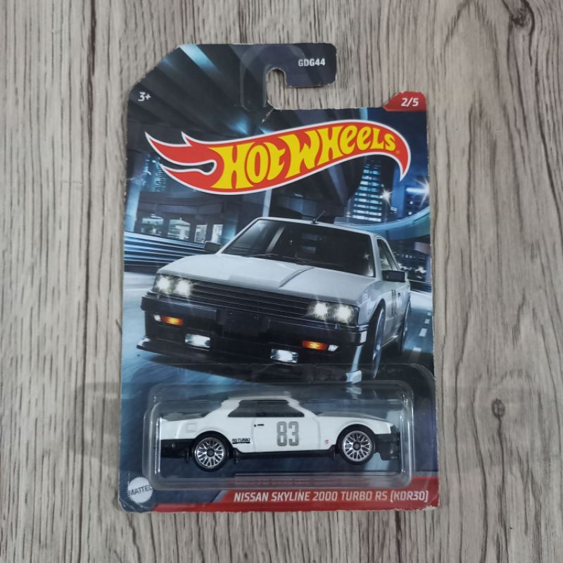 hot wheels nissan skyline 2000 turbo rs (kdr30)