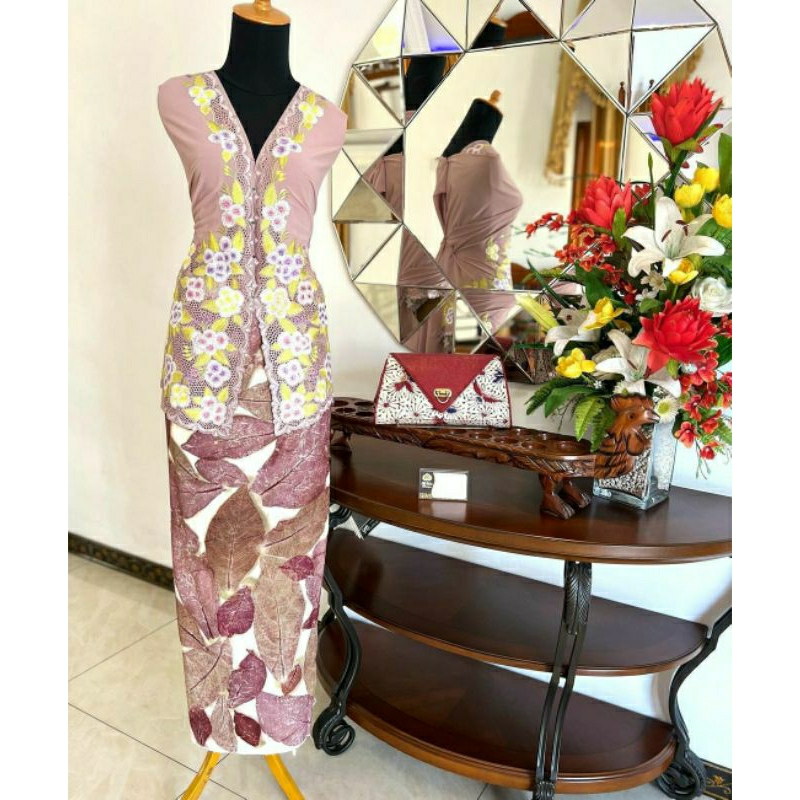 Kain batik warna kombinasi dusty pink ungu