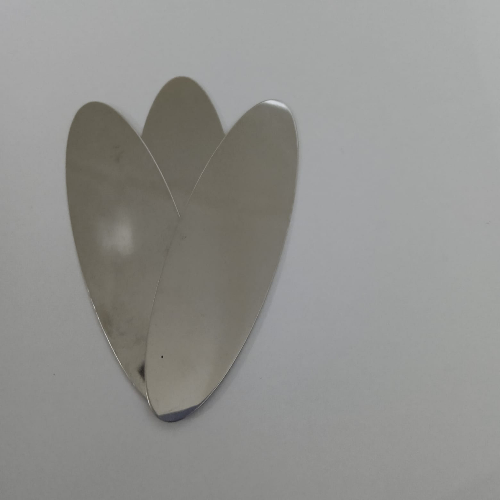 

Plat Stainless Oval 8x2,5 cm 0,5mm Bahan Name Tag / Nama Dada