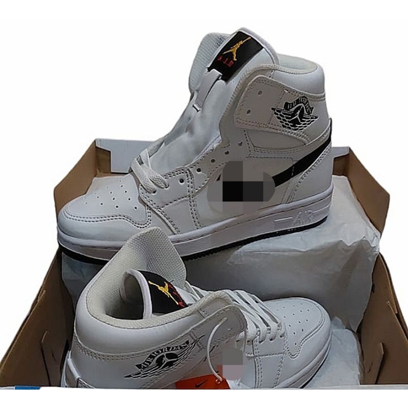 Sepatu Jordan Sneakers Pria Wanita Terlaris Size 38/43 Keren Terbaru