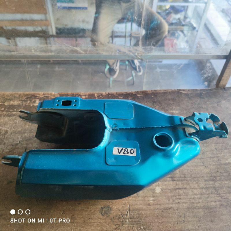 Tangki Bensin Yamaha V80 Platina Biru CDI Original Yamaha