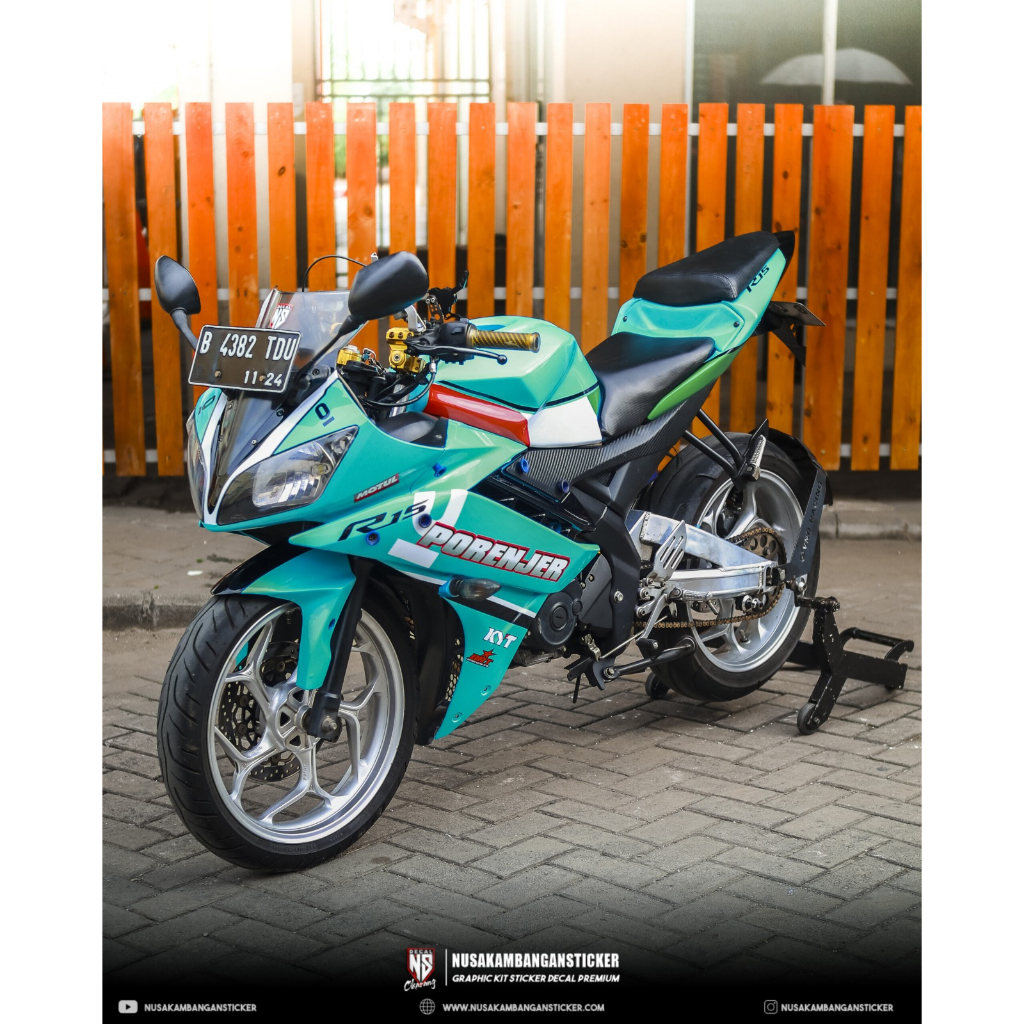 Decal stiker R15 V2 leopard biru full body