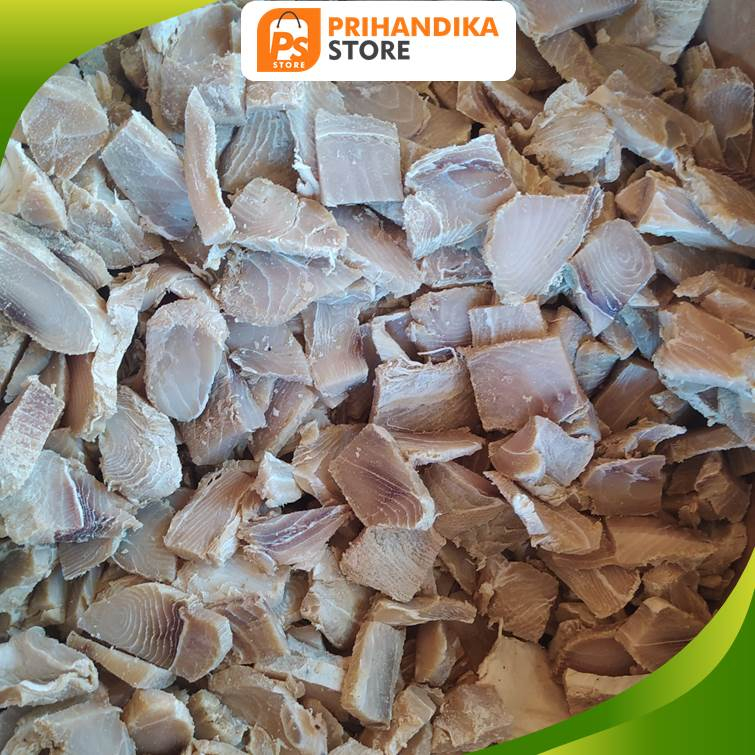 

Ikan Asin Cucut Super 1kg Daging Tebal - Best Seller