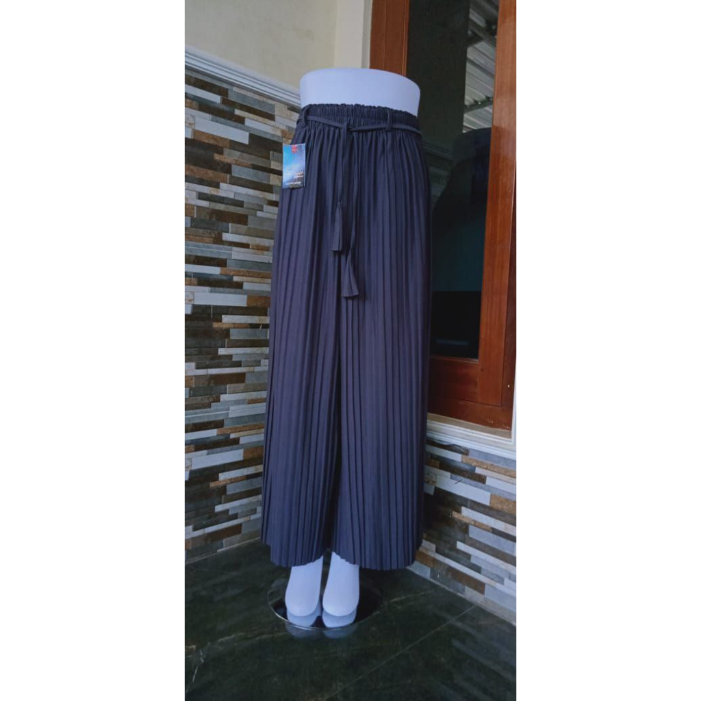 Celana Panjang Kulot Plisket Celana Plisket Wanita Plisket Celana Kulot Plisket Celana Kulot Wanita 
