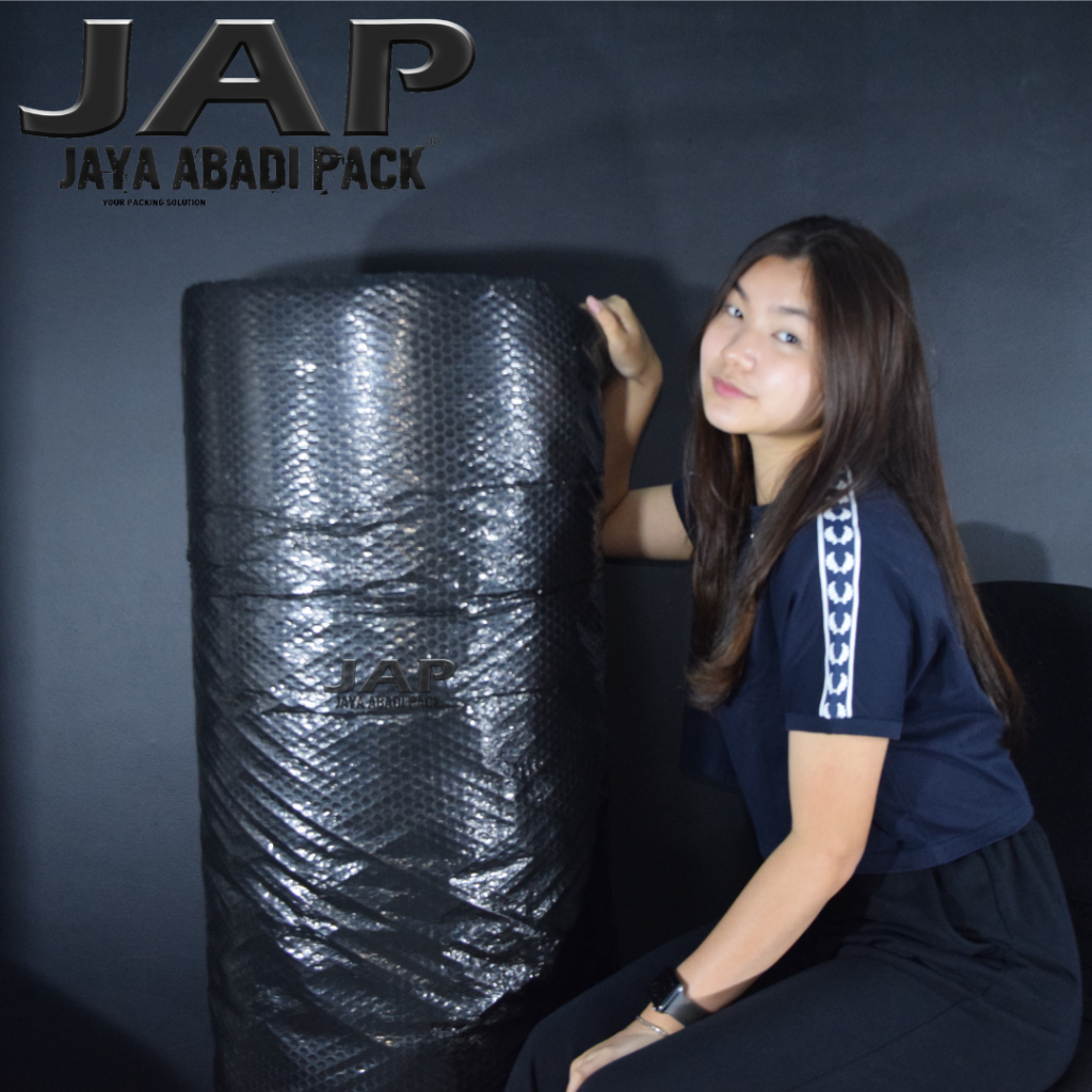 

Bubble Wrap 2.7 KG Hitam - 125 cm x 50 m