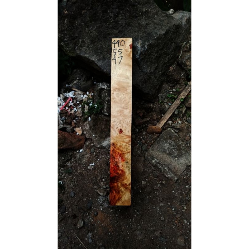 Amboyna Burl.8231001