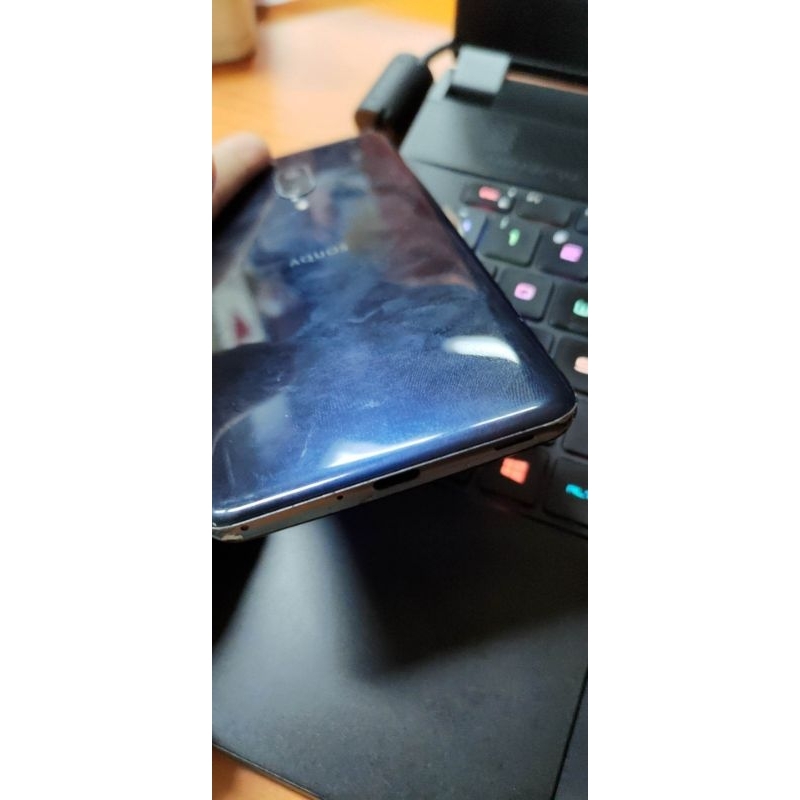 Sharp Aquos Zero 2 Resmi