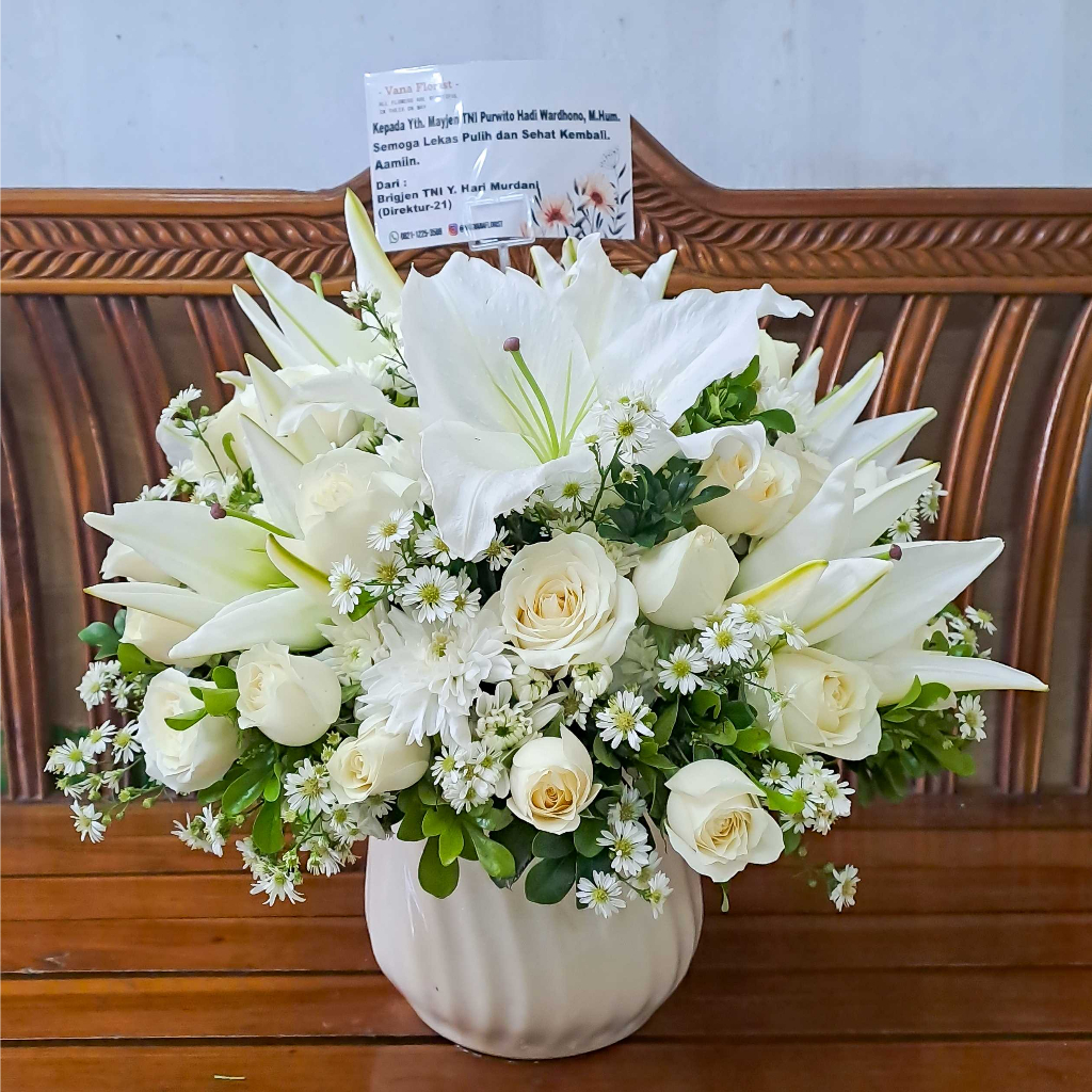 Vas Bunga Meja Hias Mawar lily Dekorasi Ruang Tamu