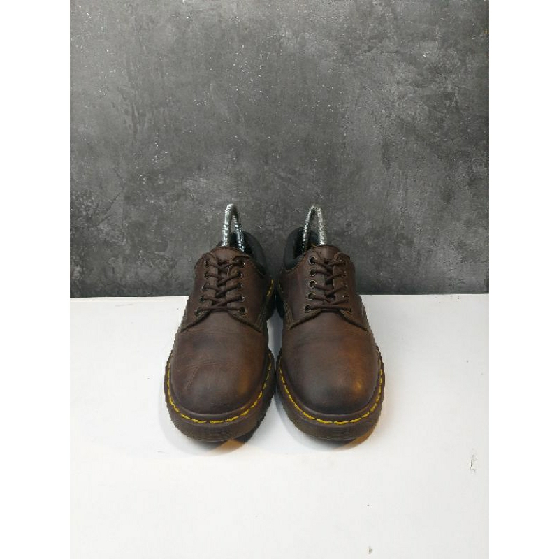 dr martens 8053