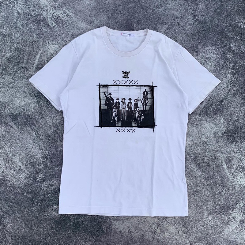 Kaos Putih by Uniql* x One Piece L | Kaos Bergambar | Kaos branded Second | Character Tee | Characte