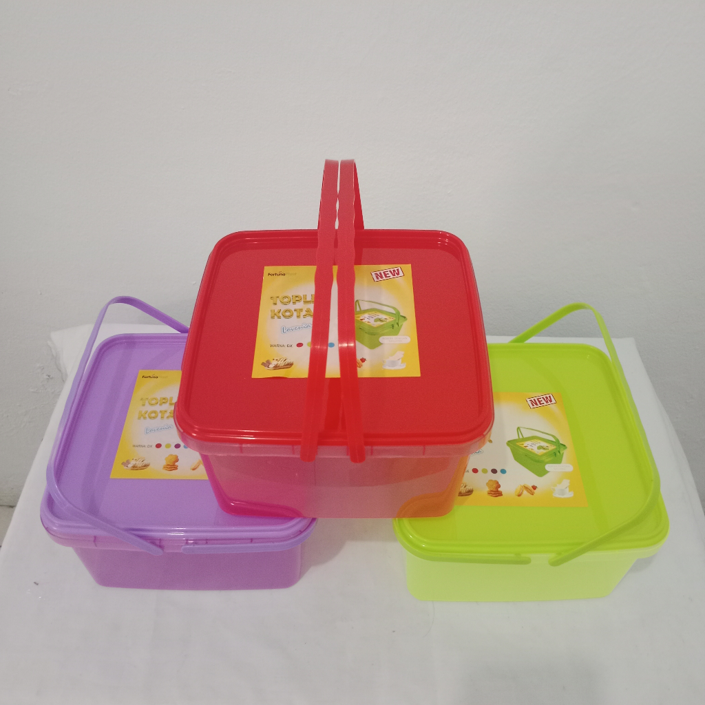 toples plastik kotak lovenia dengan gagang