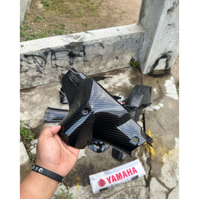 batok lampu original fizR carbon batok lampu belakang f1zR batok belakang fizR carbon lampu belakang