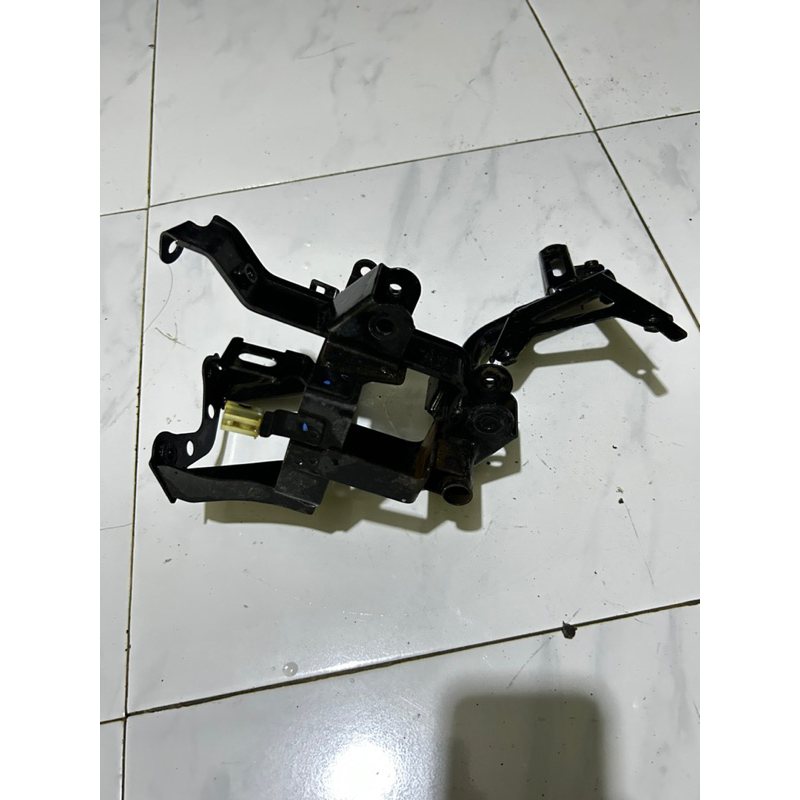dudukan aki pangkon aki vario 125 bolham breket aki honda vario 125cc old super old non led