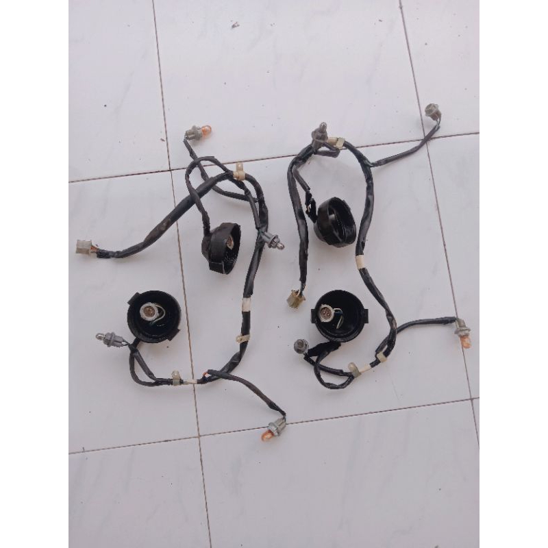 Soket lampu lefektor depan vario 125 old kode KZR