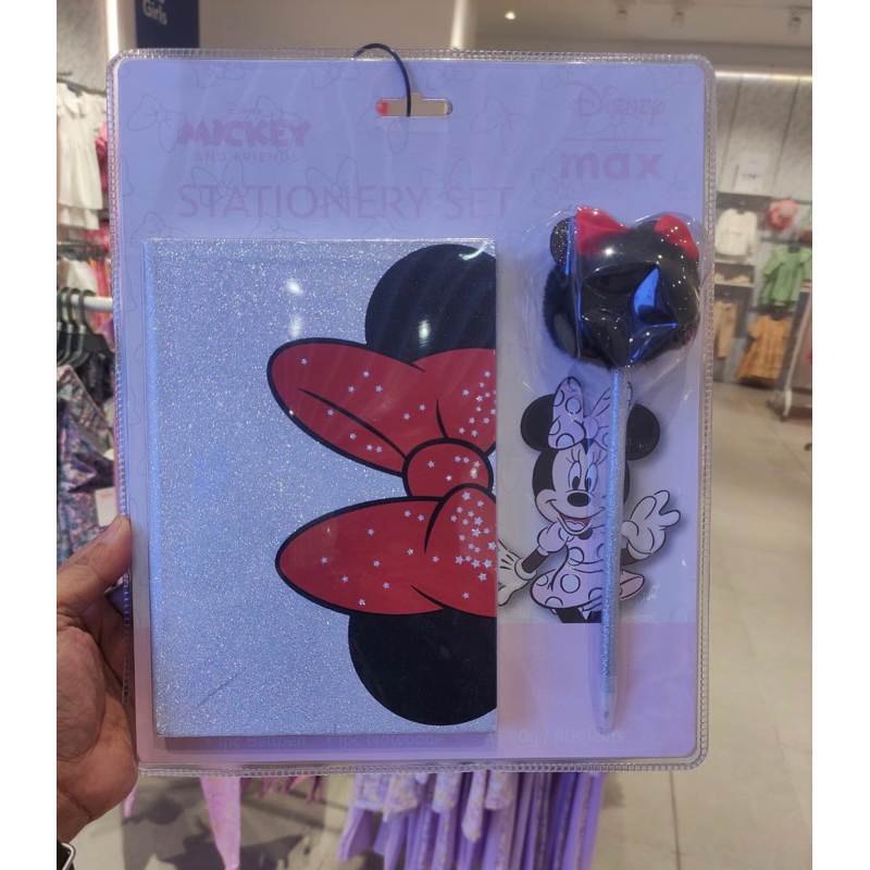 

Max Fashion x Mickey Stationery Set