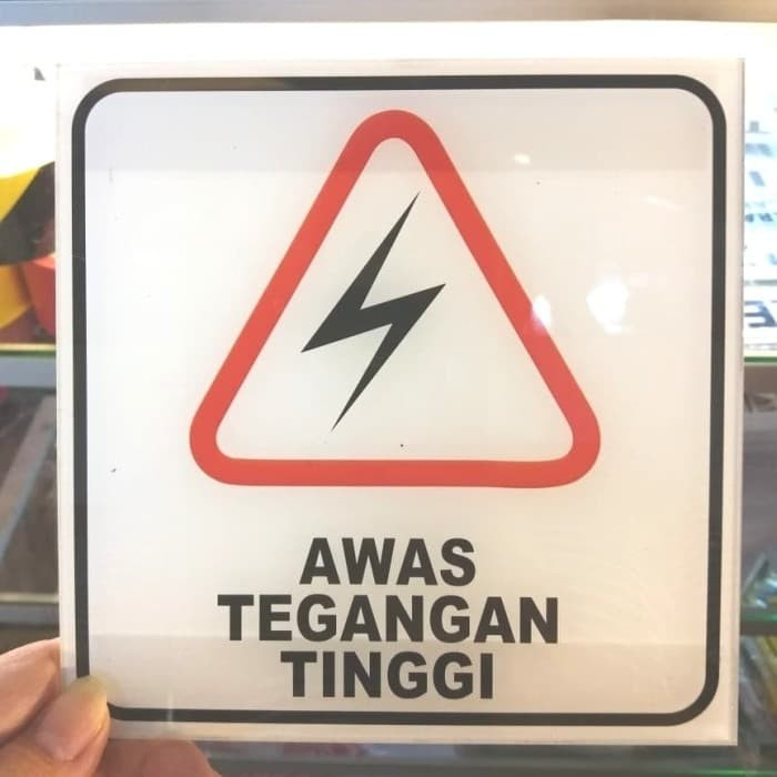 

Sign Akrilik K3 Safety Awas Tegangan Tinggi Ukuran 15X15CM Akrilik Rambu Pemberitahuan