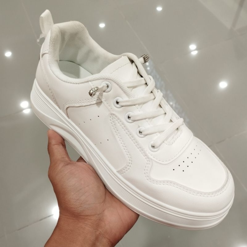 St.Moritz Sepatu Sneaker Putih Wanita