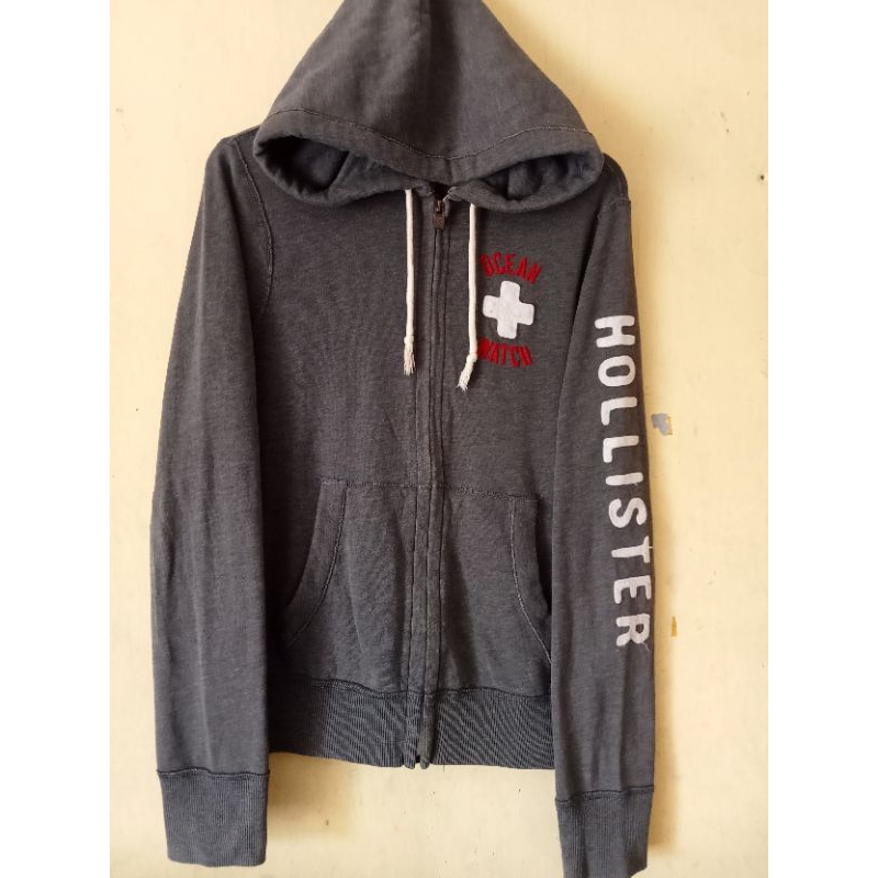 hollister zip hoodie