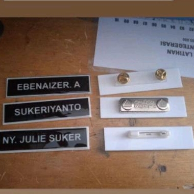

Nama Dada / nametag / Name Tag akrilik lapis Resin kilap bisa cod
