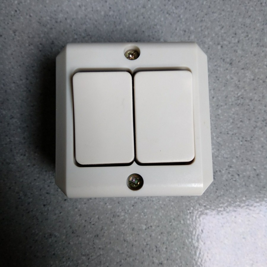 Saklar Lampu Broco Saklar Broco Stop Kontak OB Broco Stop Kontak Outbow Broco