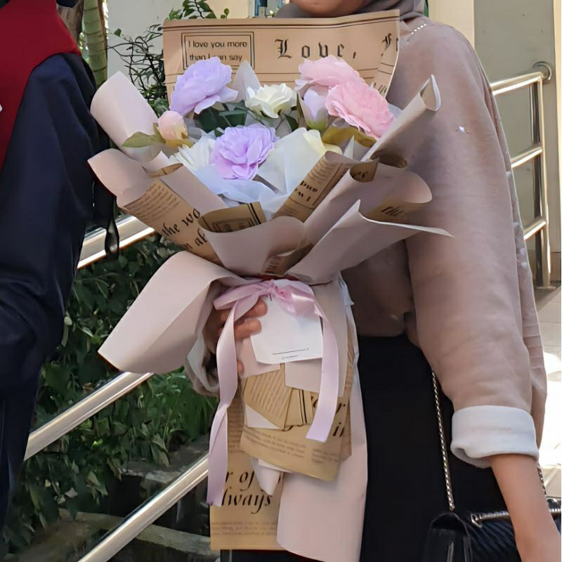 bucket bunga | bucket bunga artificial | bucket bunga wisuda