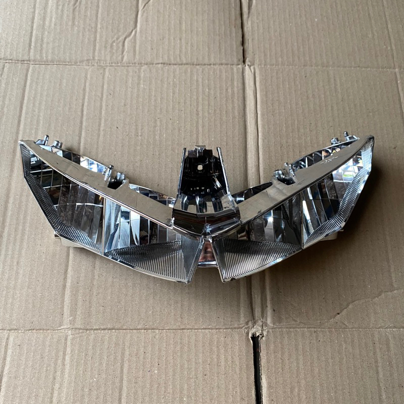 reflektor lampu depan vario 125 150 new original AHM