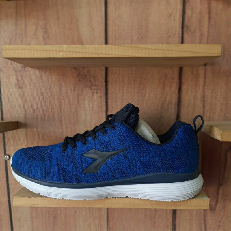 SEPATU DIADORA GALATI ORIGINAL BNIB
