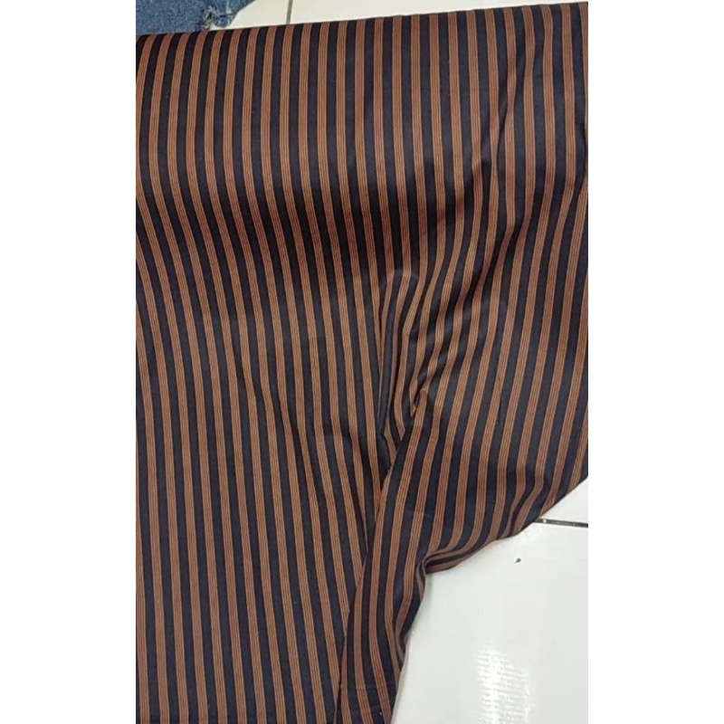 

batik katun motif lurik/motif wayang /katun halus (harga per 50cm)