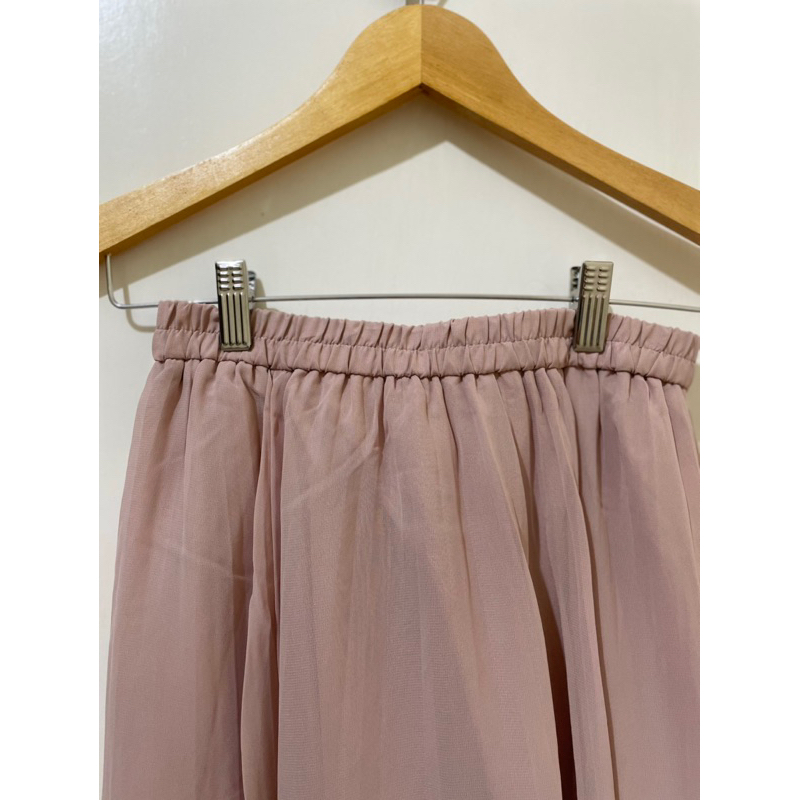 Preloved Rok Sifon Pink by GU Uniqlo