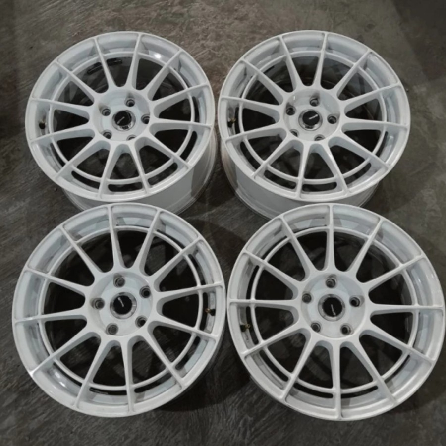 Velg Mobil Bekas Ring 17 Enkei Spider Buat Civic Fd, XL7, Innova, Ertiga, Hrv, Serena