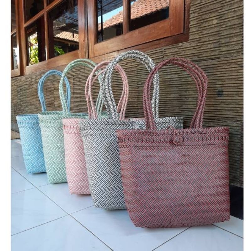 Tas Anyaman/ Tas Anyaman Plastik/ Tas Plastik/ Tas Anyaman Wanita Lurik Murah