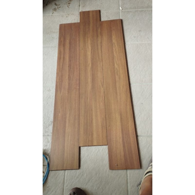 PARKIT LANTAI BAHAN HDF ukuran 120x19cm