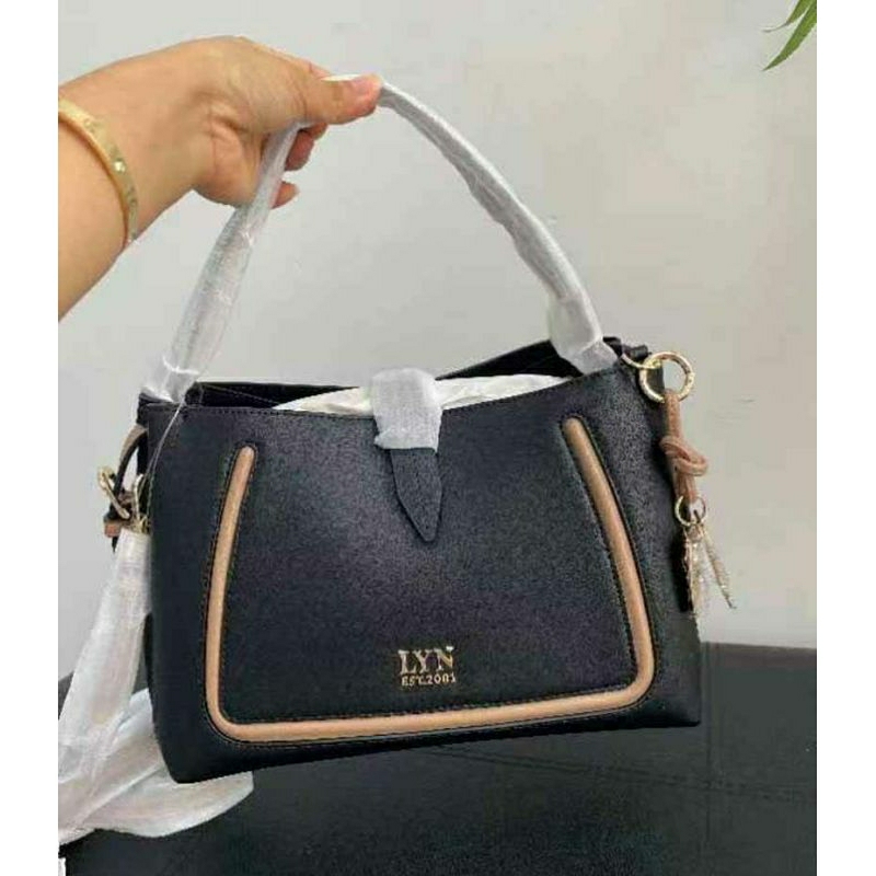tas slempang LYN thailand