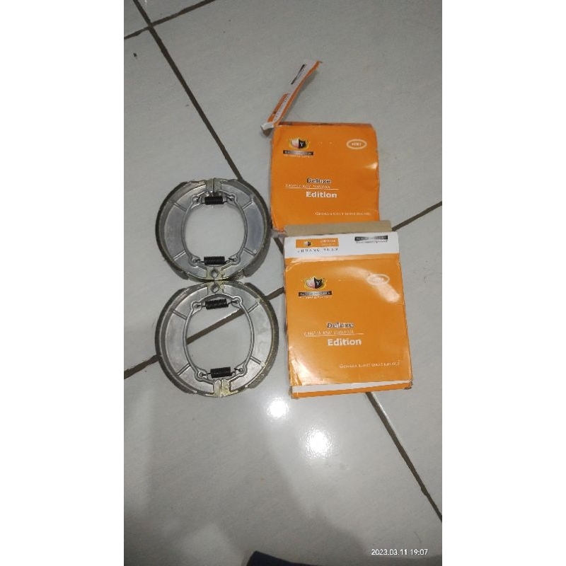 kampas rem belakang vixion old baru