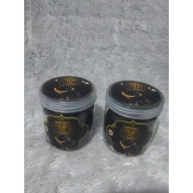 

Ajwa - Premium Dates