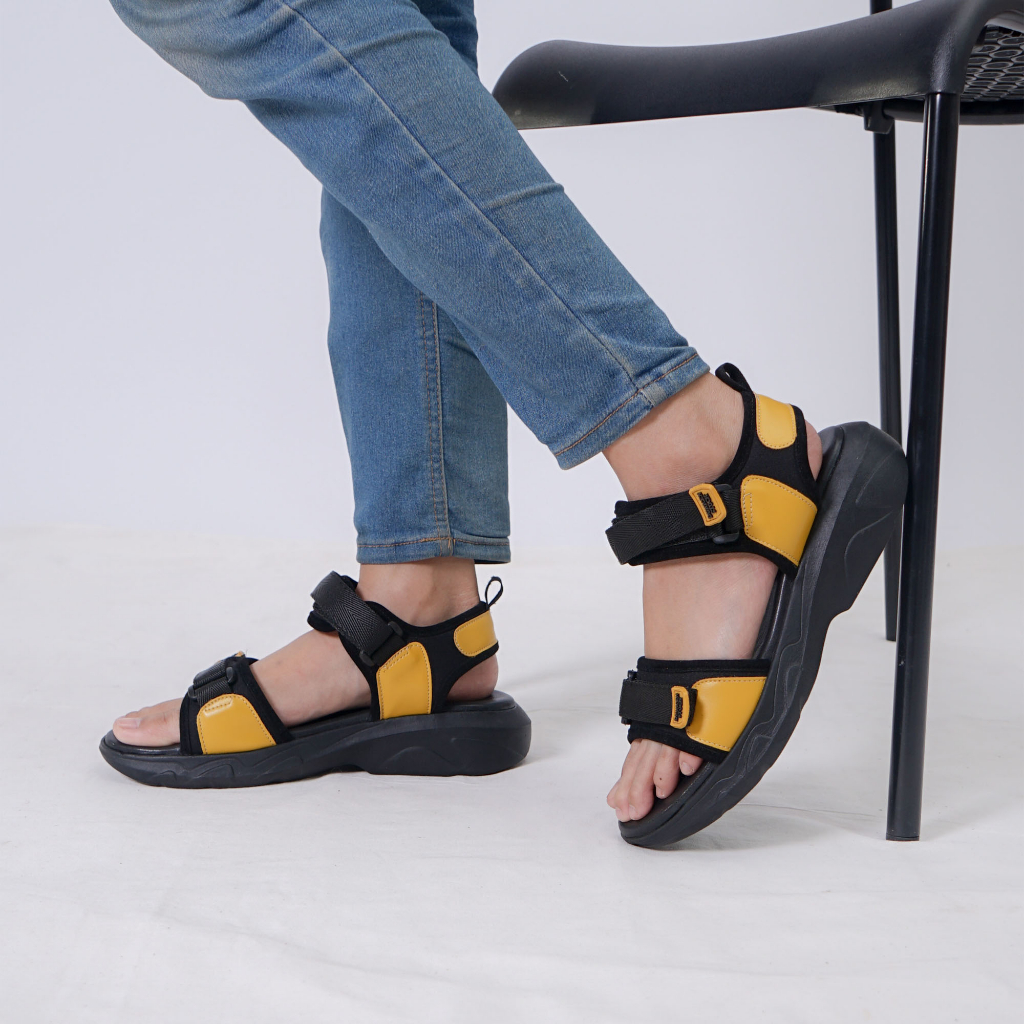 Adarastore - Dunkenstock SKY Sandal Sepatu Gunung Wanita Sendal Platform Cewewk Sol Tebal