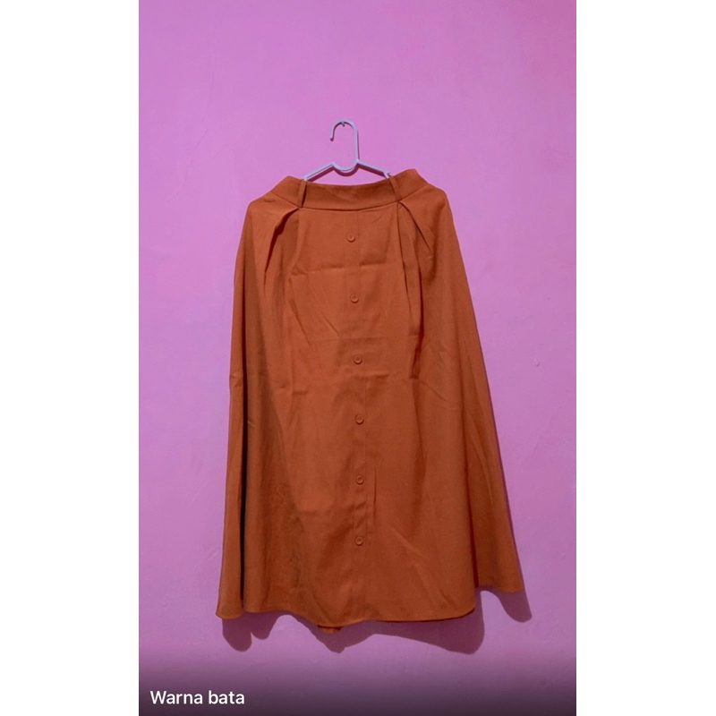 Skirt by Alln Knitwear