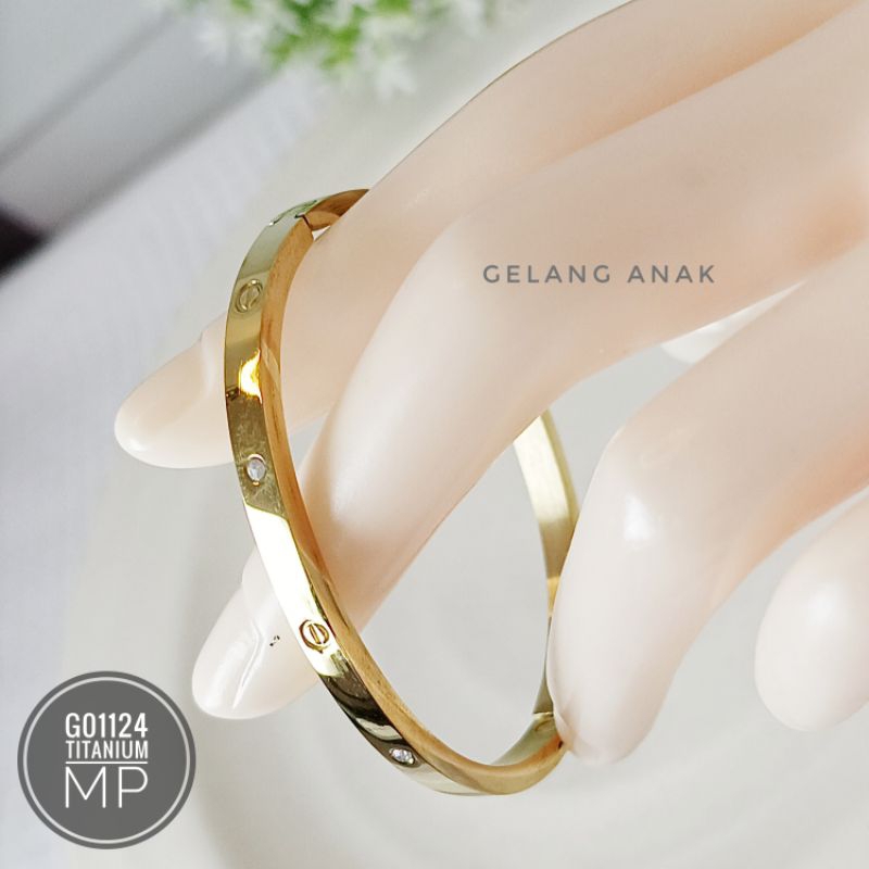 Gelang anak Titanium bangle Mata gold (dm 5 cm) G01124