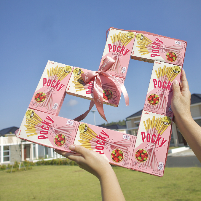 

(FREE BABY GOLD) PROMO POCKY LOVE KADO ULTAH PACAR WISUDA ANNIV