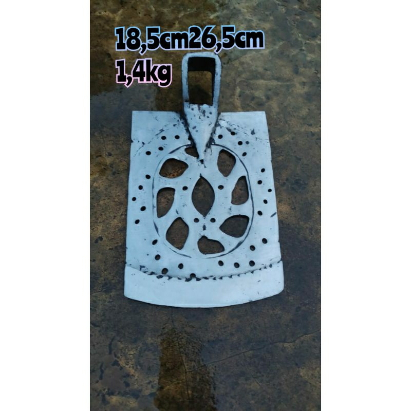 cangkul anti lengket dari cakram motor bekas