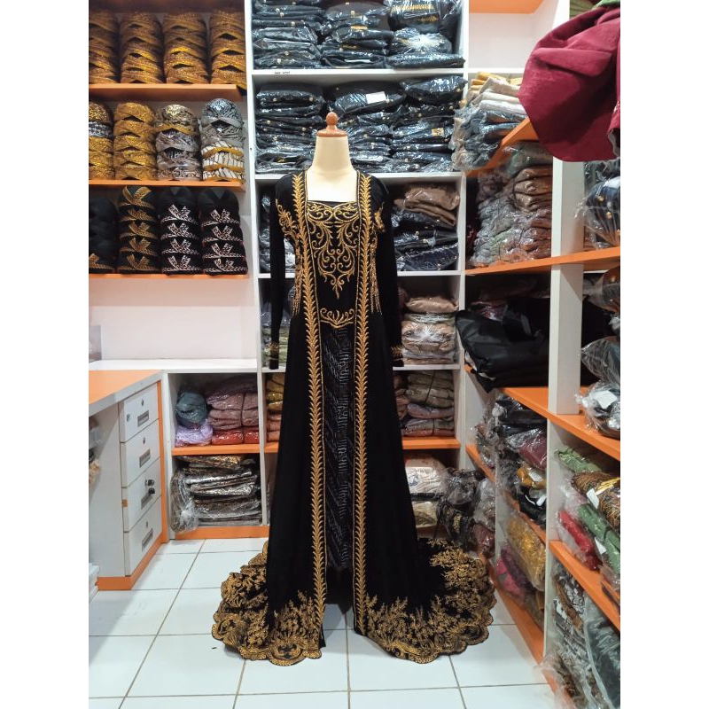 kebaya bludru Payet