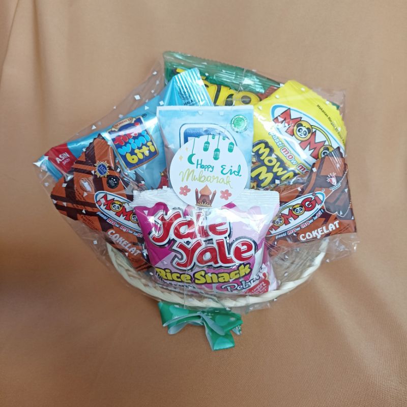 

Parcel mini / bingkisan lebaran idul fitri / hamper anak / snack gift