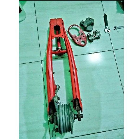 shockbreaker honda CT90 CD90 C200 CT200 ORIGINAL