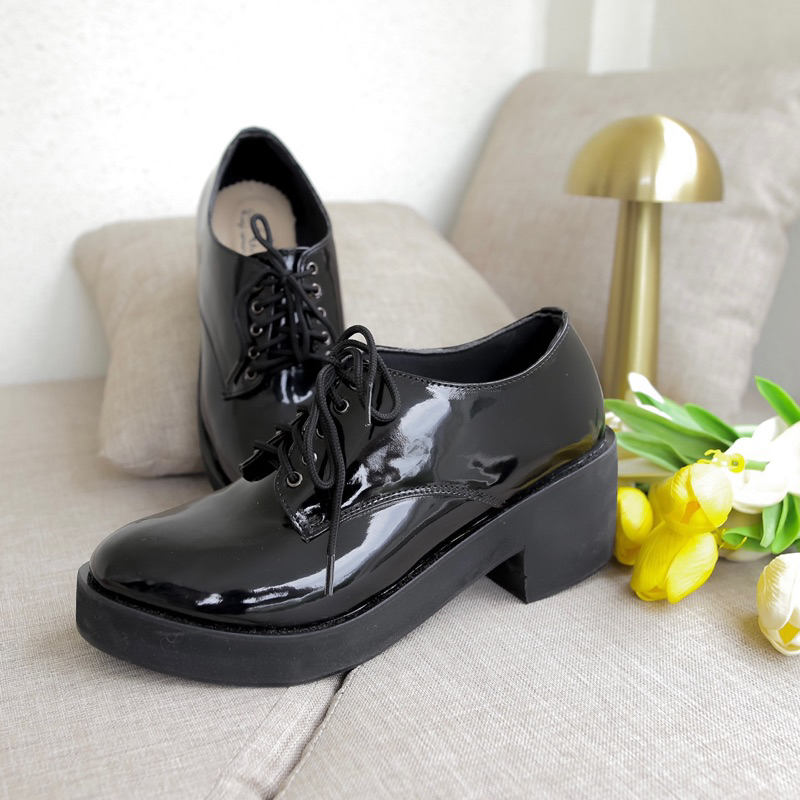 UNICO BLACK - Sepatu wanita/ Heels wanita